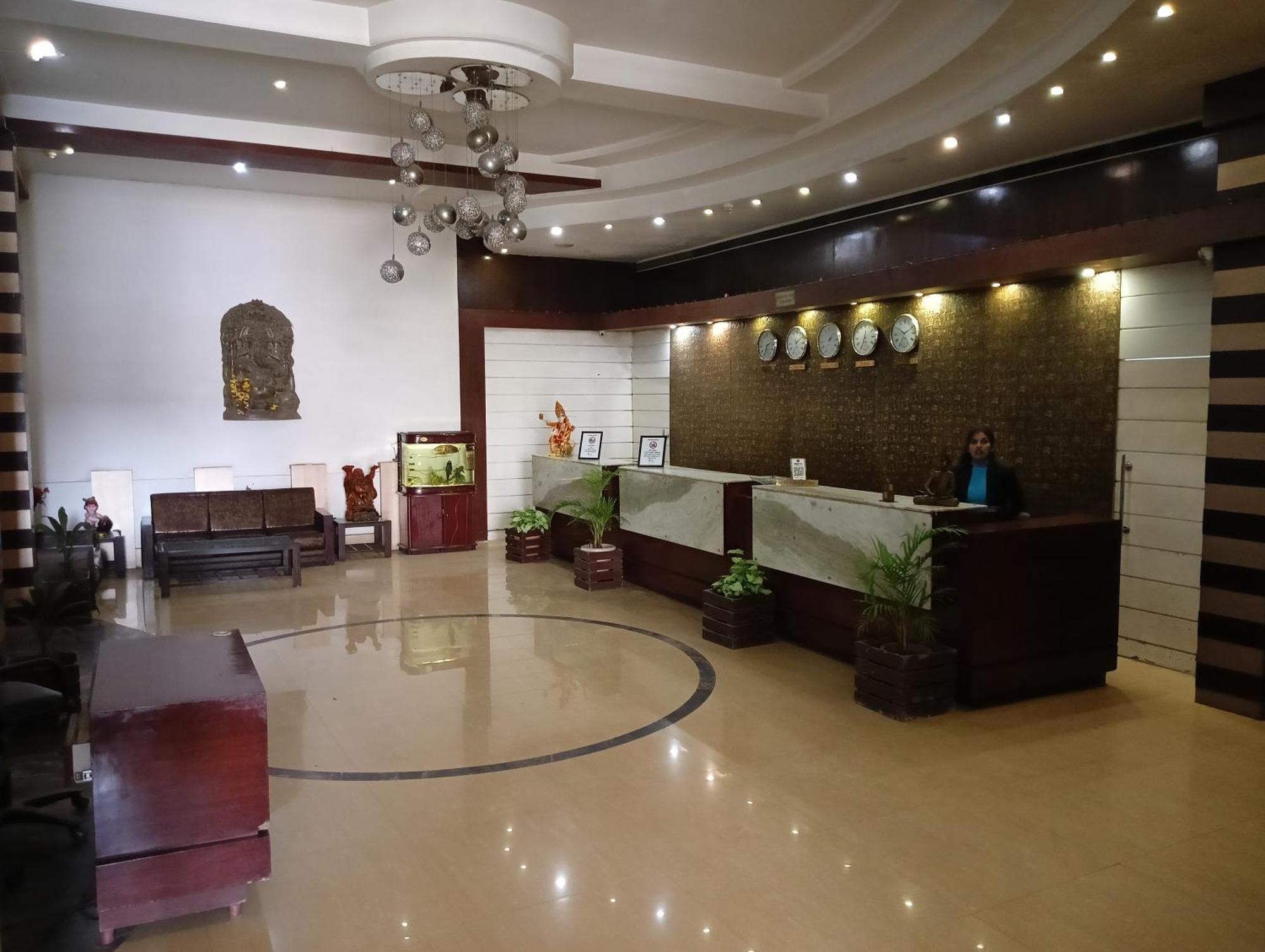 Bk Castles Hotel Jabalpur Exterior foto