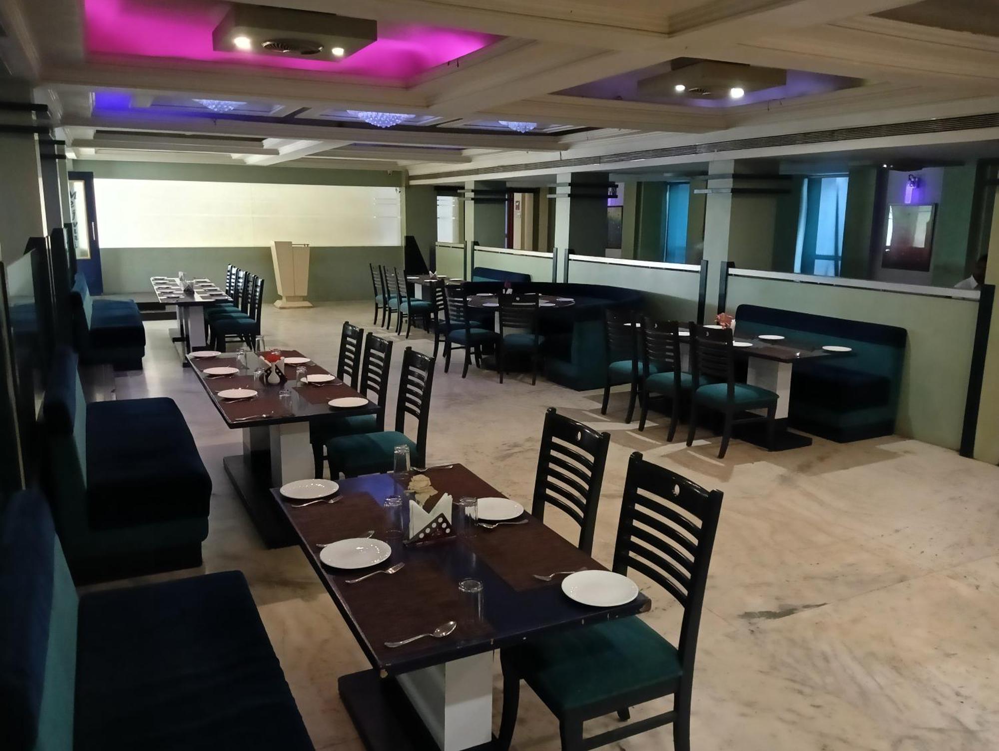 Bk Castles Hotel Jabalpur Exterior foto